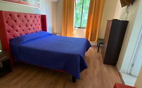 Intimo Hotel Los Heroes